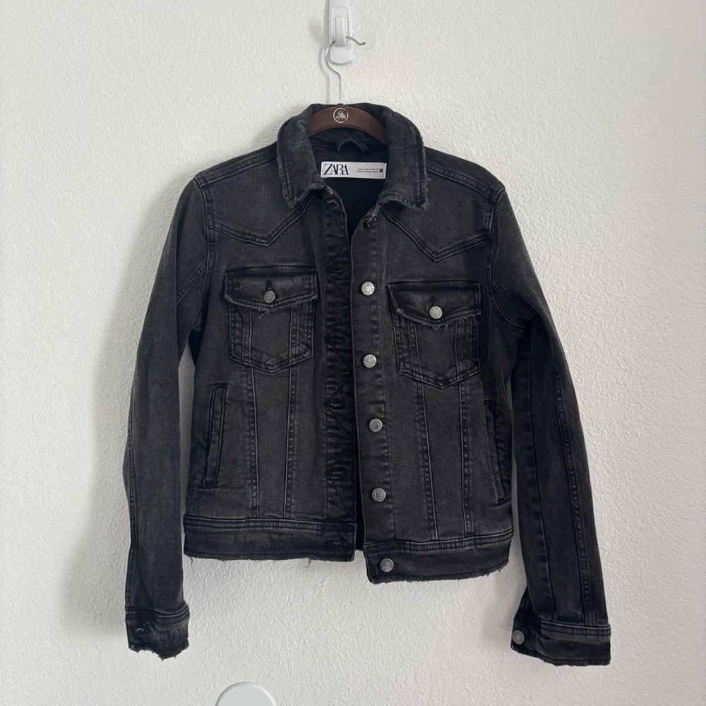 Zara Women's Size Small Black Wash Button Up Denim Jacket